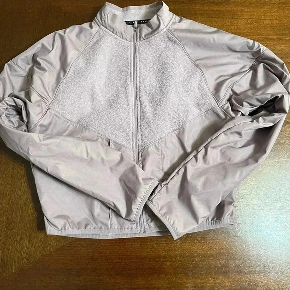 Nike Women's Purple Smoke F Zip Run Division Jacket - Picture 13 of 13